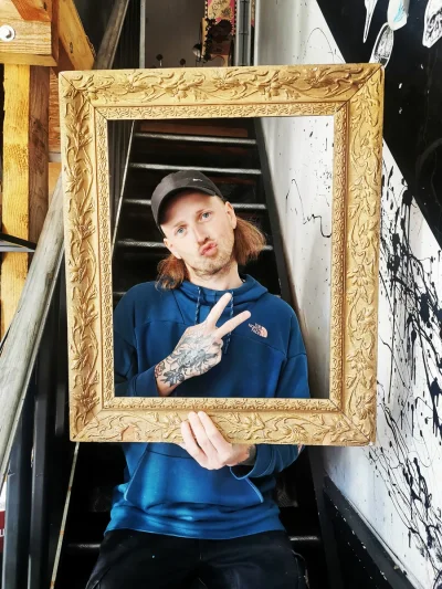 Portrait de Blondin, artiste Traditionnel & Néo-trad à Grenoble