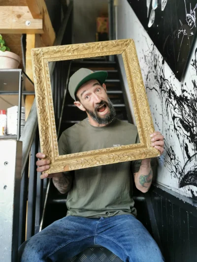 Portrait de Tom, artiste Abstract réalism / full color à Grenoble